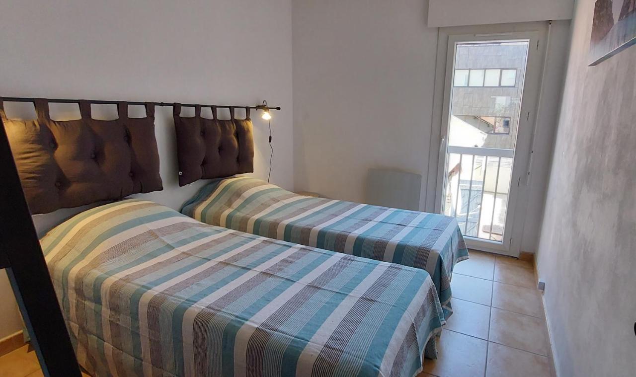 Grand T3 Lumineux Spacieux Propre, Tout Confort, Parking, Ascenseur, Emplacement Central Unique, Port-Commerces-Mer Et Plages A Pied, Location Du Samedi Au Samedi Sanary-sur-Mer Buitenkant foto