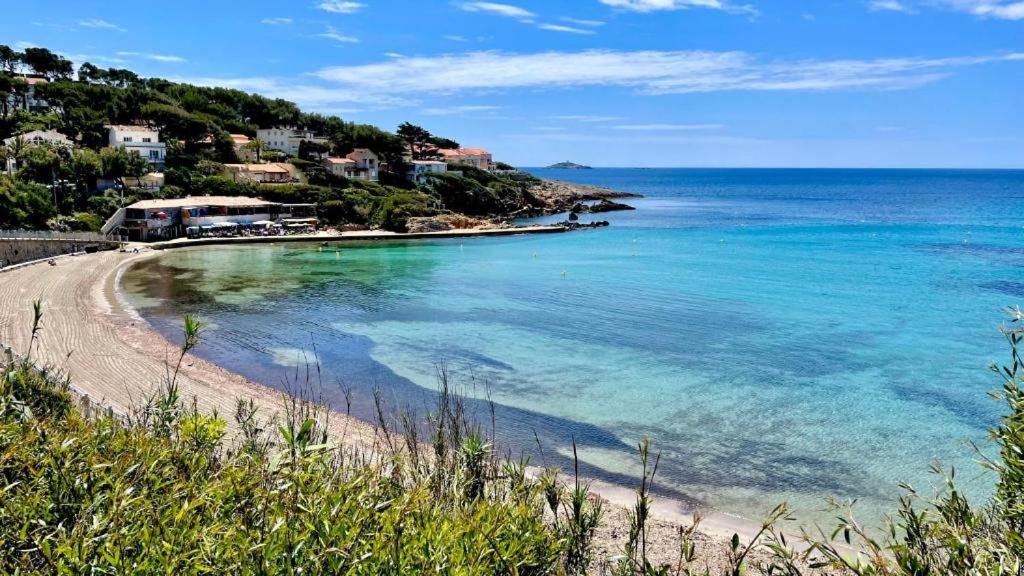 Grand T3 Lumineux Spacieux Propre, Tout Confort, Parking, Ascenseur, Emplacement Central Unique, Port-Commerces-Mer Et Plages A Pied, Location Du Samedi Au Samedi Sanary-sur-Mer Buitenkant foto